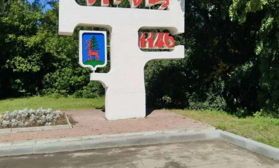 В Ельце начались работы по приведению в порядок въездных знаков в город