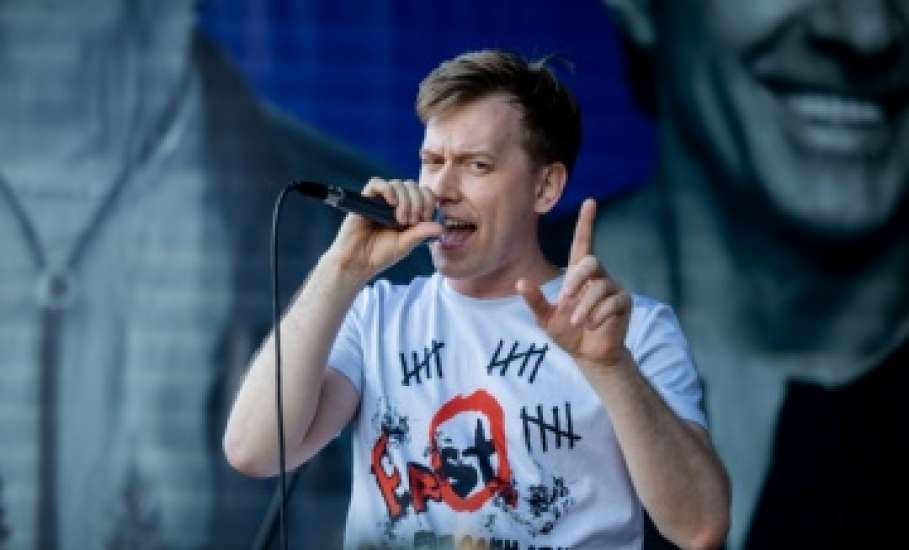 В Ельце прошёл первый день «Рок над лесом»