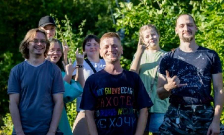 В Ельце прошёл первый день «Рок над лесом»