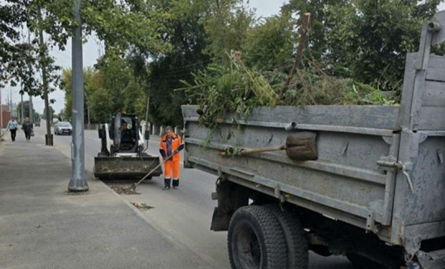 ГОРОД ГОТОВИТСЯ К ПРАЗДНИКУ!