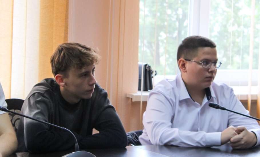 4 сентября на площадке ЕГУ им. И.А. Бунина состоялась встреча с председателем ТИК города Ельца