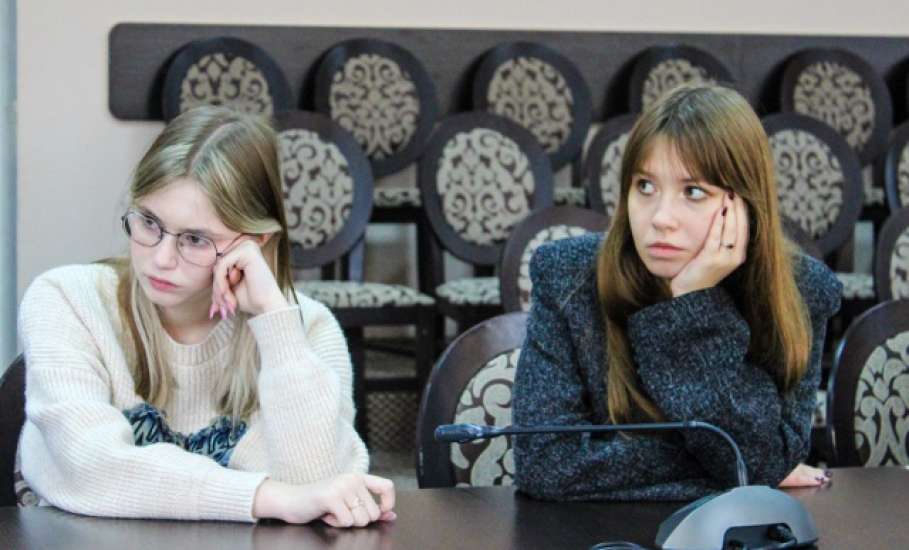 4 сентября на площадке ЕГУ им. И.А. Бунина состоялась встреча с председателем ТИК города Ельца