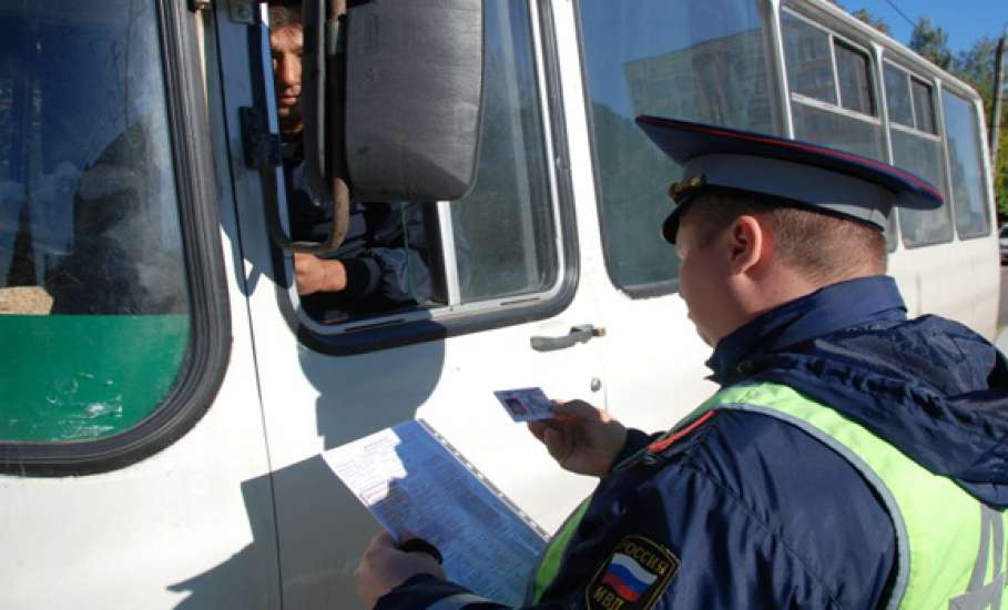 С 5 апреля по 8 мая 2017 года сотрудниками ГИБДД Елецкого района выявлено 18 нарушений ПДД водителями автобусов