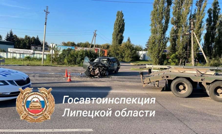 В Ельце автоинспекторы устанавливают обстоятельства ДТП с шестью пострадавшими!