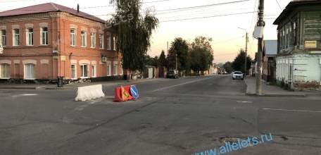 Новая инсталляция в Ельце на перекрёстке!