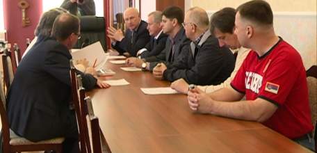 В дни празднования 72-й годовщины Победы в Великой Отечественной войне Елец посетила делегация из Сербии