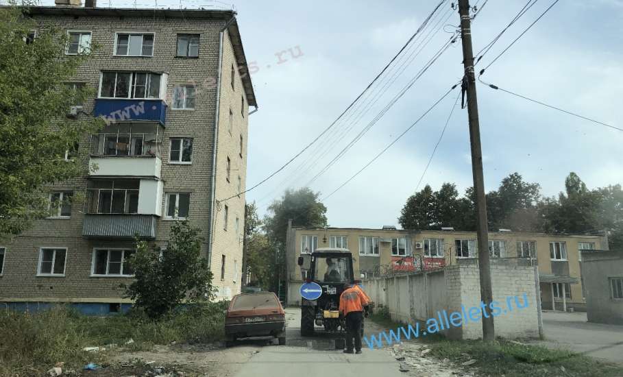 Глава города Ельца положительно отреагировал на наши жалобы. Начался долгожданный ремонт в микрорайоне Новые дома!