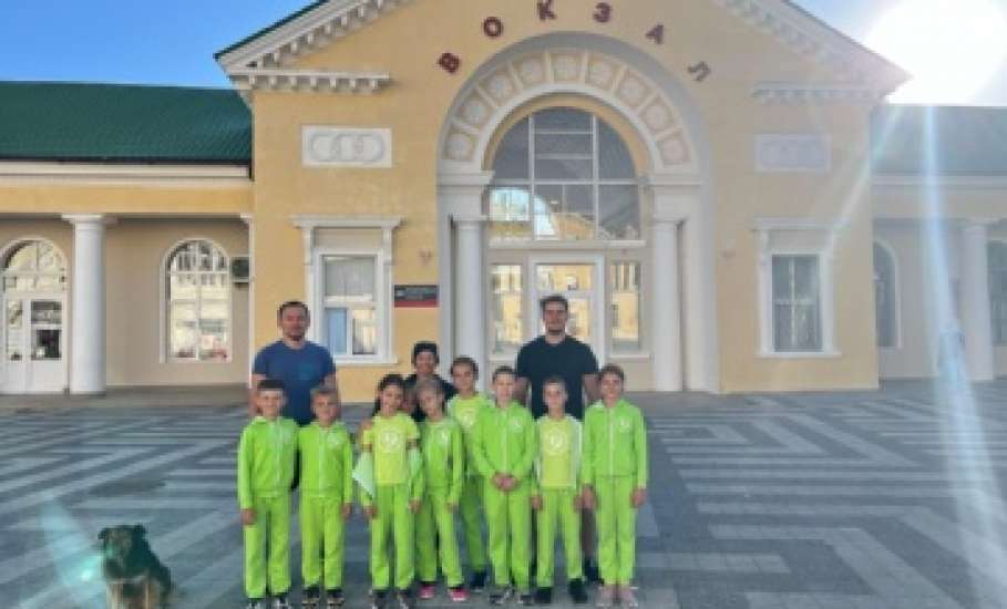 С 16 по 20 сентября в городе Феодосия в Крыму состоялись межмуниципальные соревнования по спортивной гимнастике "Афалина"