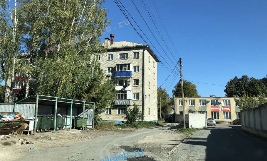 Благодарим главу города Ельца Вячеслава Жабина от многих жителей за ремонт дворового проезда по улице Коммунаров!