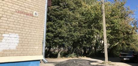 Благодарим главу города Ельца Вячеслава Жабина от многих жителей за ремонт дворового проезда по улице Коммунаров!