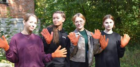 Исторический субботник в усадьбе Хвостова Елецкого района провели студенты ЛГПУ вместе с краеведами и историками