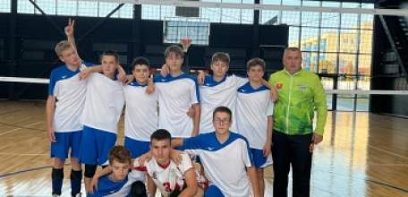 20-21 сентября во Дворце спорта им. А.Петрова прошло открытое первенство спортивной школы №1 по волейболу