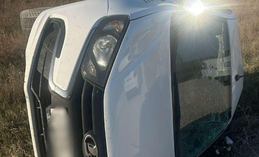 В Липецке подросток угнал такси! Автомобиль нашли лежащим на боку