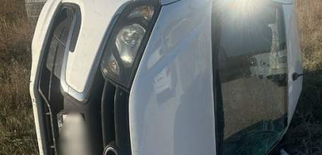 В Липецке подросток угнал такси! Автомобиль нашли лежащим на боку