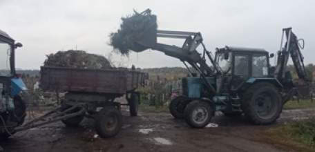 Сотрудники МУП «Елец-Сервис» продолжают работы по благоустройству города