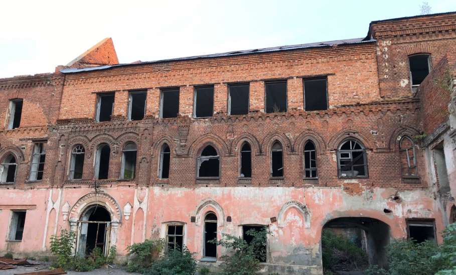 Старинная табачная фабрика купца Заусайлова в Ельце продолжает разрушаться!