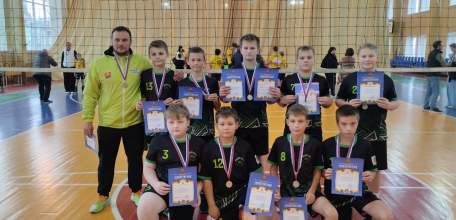 4-5 октября в спортивном зале ЛГПУ в городе Липецке прошло Первенство Липецкой области по волейболу среди юношей до 14 лет
