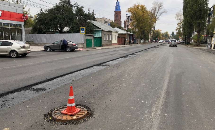 Куда смотрит администрация Ельца?! Ремонт дороги по улице Пушкина делают некачественно!