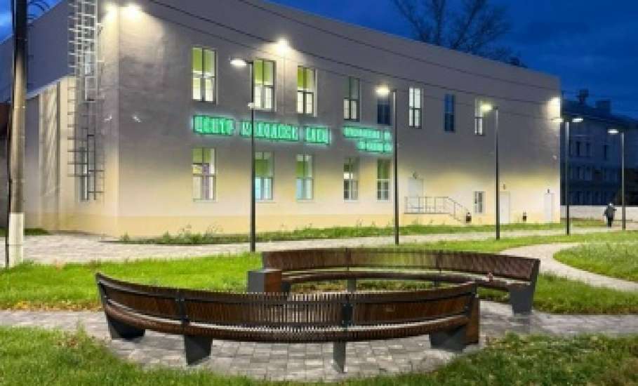У ельчане появилось еще одно место для дружеских встреч!