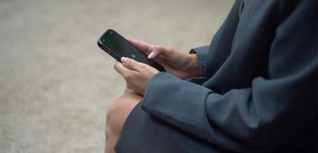 Елецкие оперативники в кратчайшие сроки вернули похищенный у подростка телефон, приложение в котором обеспечивало работу кардиостимулятора