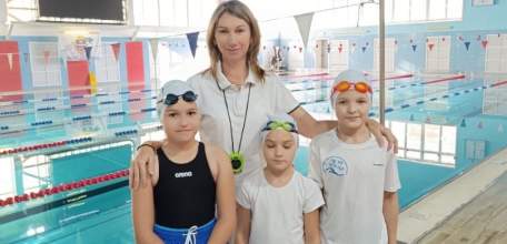 Елецкие спортсмены успешно выступили на соревнованиях по плаванию в Воронеже