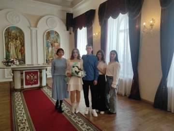 Поздравляем с днем бракосочетания пары, зарегистрировшие свой брак 28 октября 2025!