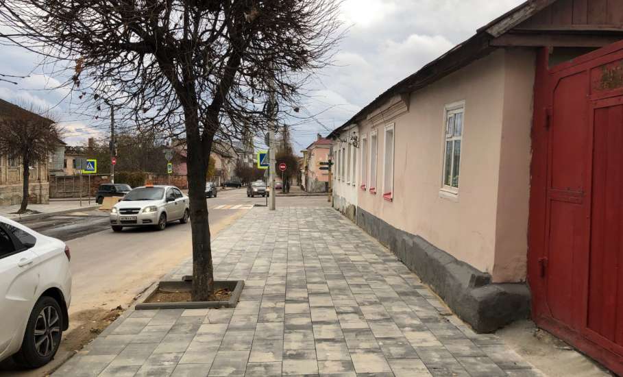 По улице Пушкина в Ельце полным ходом идут дорожно-строительные работы!