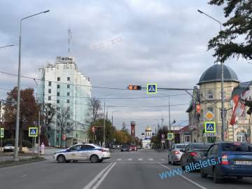 Внимание! Перекрыто движение в Ельце по улице Коммунаров!