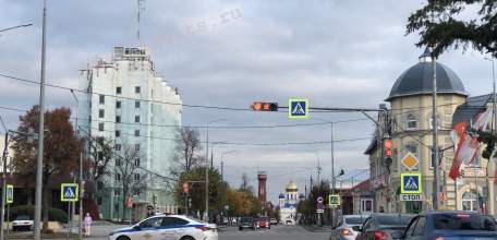 Внимание! Перекрыто движение в Ельце по улице Коммунаров!