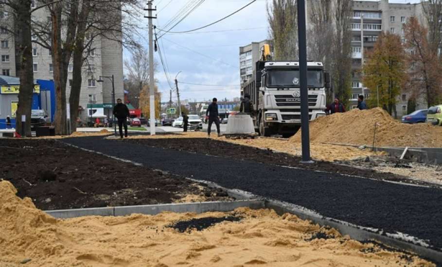 Подрядчик приступил к следующему этапу благоустройства территории, прилегающей к Дому культуры Железнодорожников