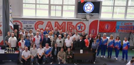 Уважаемые тренеры! Поздравляем вас с профессиональным праздником!