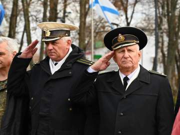 Вячеслав Жабин: «Сегодня мы отмечаем важную дату в истории нашей Родины — 329 лет со дня основания Военно-Морского Флота«