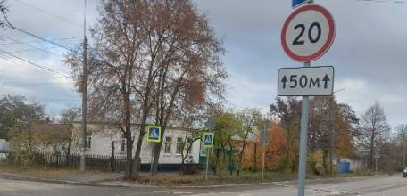 Сотрудники МУП «Елец-Сервис» продолжают работы по благоустройству города