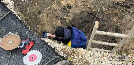 Прорыв теплотрассы устраняют в Ельце по улице Рязано-Уральской