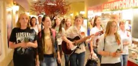 Волонтёры Победы в Ельце устроили флешмоб