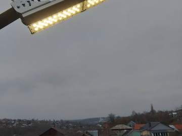 В Ельце восстанавливают неработающее уличное освещение