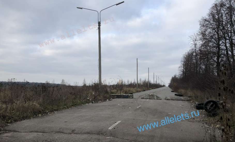 Неизвестные злоумышленники украли несколько фонарей уличного освещения в Ельце!