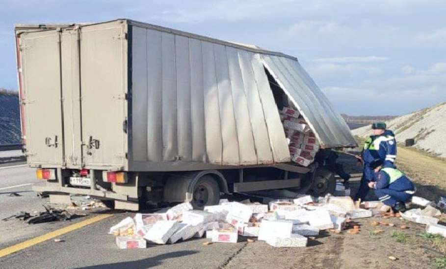 В Становлянском районе автоинспекторы устанавливают причины смертельного ДТП!!
