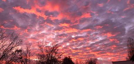 Красивый закат солнца был сегодня в Ельце