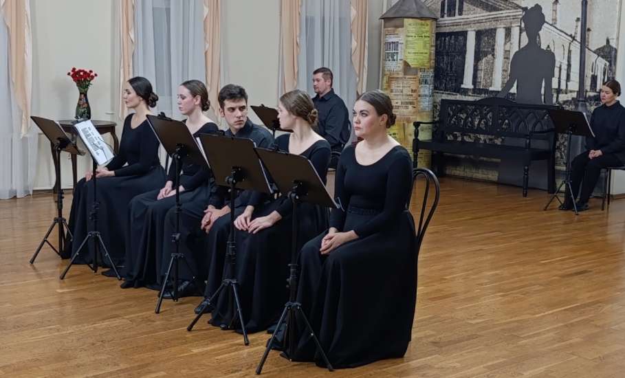 На выходных прошёл первый театральный урок «Лёгкое дыхание Бунина»