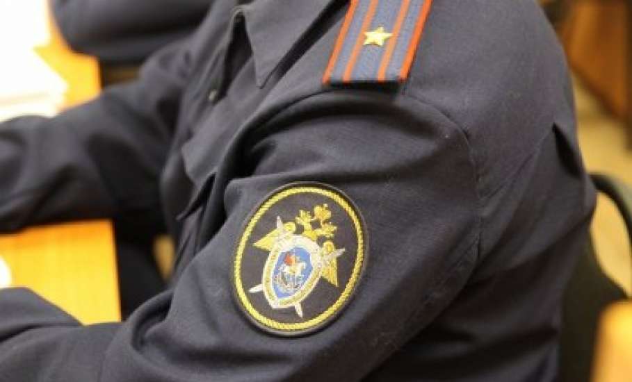 Житель Краснинского района подозревается в причинении смерти по неосторожности пожилой женщине