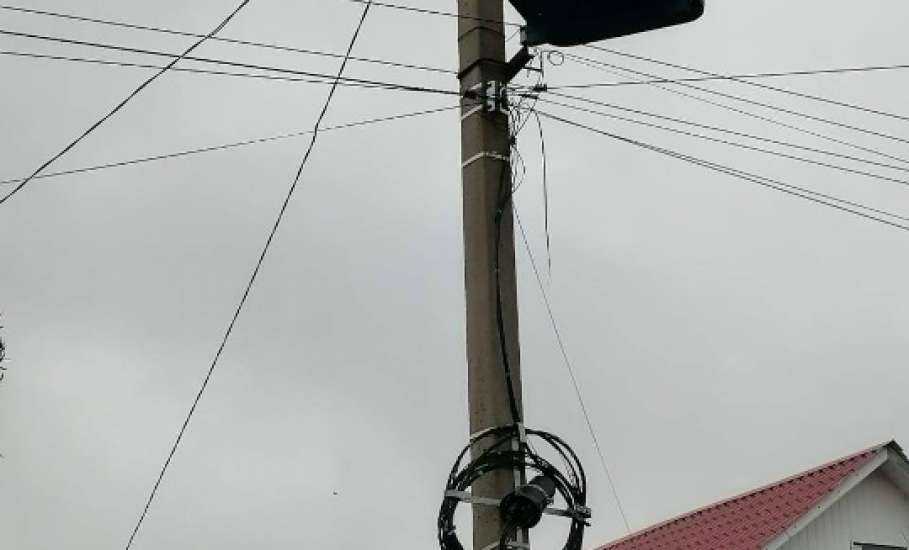 В Ельце продолжается восстановление уличного освещения