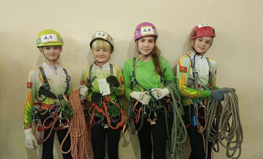 В Ельце прошли соревнования по спортивному туризму