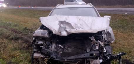 В Елецком районе в столкновении с КамАЗом пострадала пассажирка иномарки