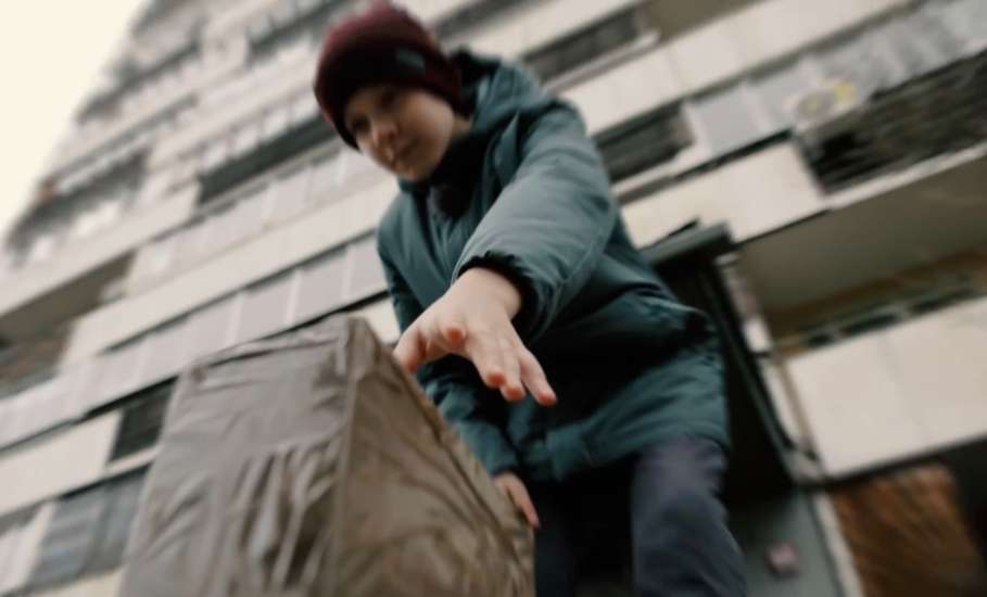 Внимание! Не поднимайте на улице любые предметы, включая пачки денег или перевязанные купюры!