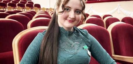 Артистка драмтеатра «Бенефис» Лидия Баженова стала номинантом литературной премии имени Сергея Есенина «Русь моя»