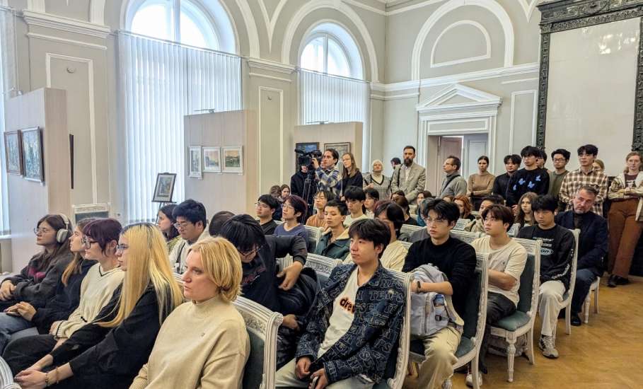 В музее Воинской Славы Ельца можно посетить передвижную выставку