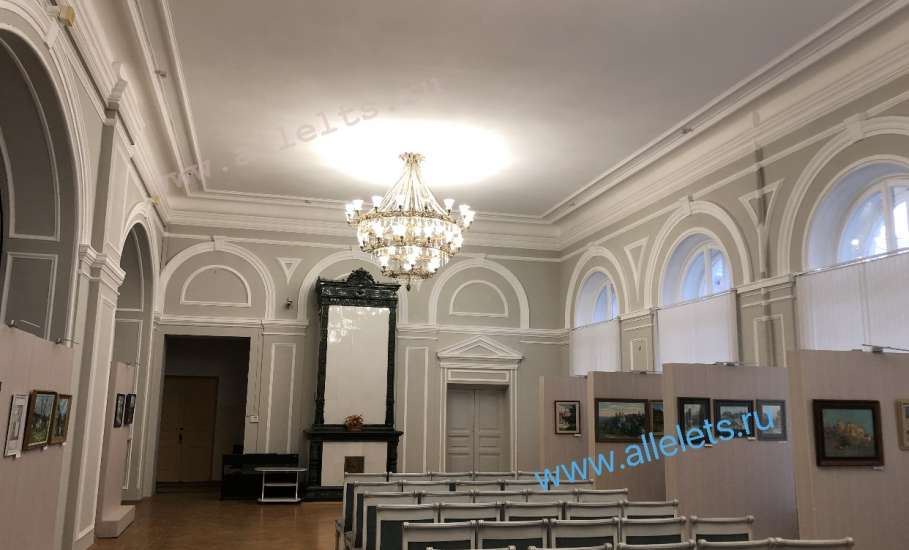 А вы ещё не посетили выставку картин в Ельце?