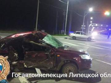 Полицейские Задонского района устанавливают обстоятельства смертельного ДТП!