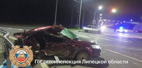 Полицейские Задонского района устанавливают обстоятельства смертельного ДТП!